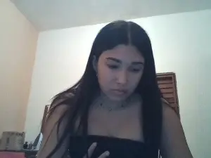 Alice22  live sex cam