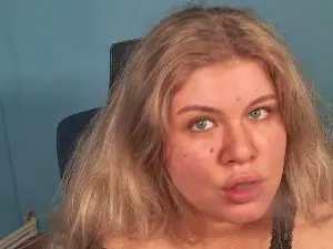 Ally_baby  live sex cam