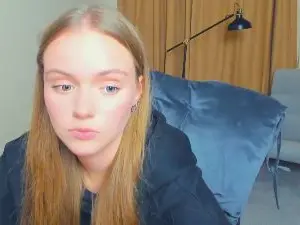 MyriamReigner  live sex cam