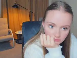 MyriamReigner  live sex cam
