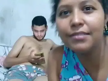 Snow_and_Bell  live sex cam