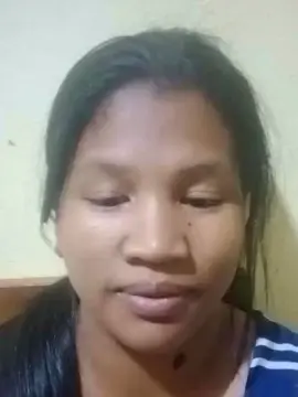 Sexygi18  live sex cam