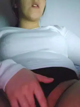 Chia562002  live sex cam