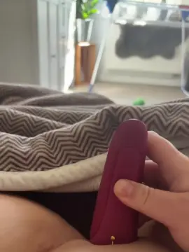 Honeyxlucix  live sex cam