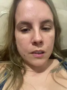 Larye  live sex cam