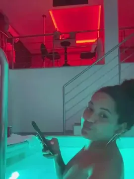 Lua8718  live sex cam