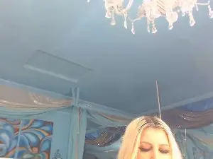 Adrianna_fox  live sex cam