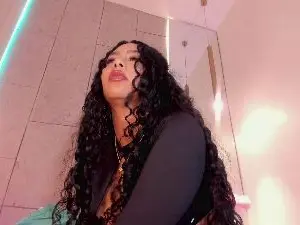 MinaHammani  live sex cam