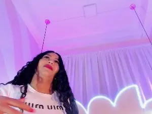 MinaHammani  live sex cam