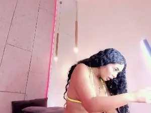 MinaHammani  live sex cam