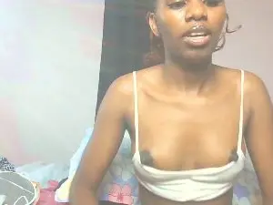 Wildsiren  live sex cam
