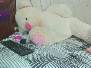 XNahomi21  live sex cam