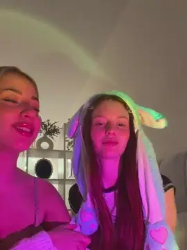 SweetLola  live sex cam
