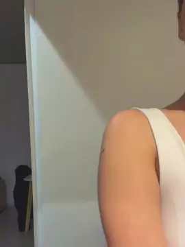 SweetLola  live sex cam