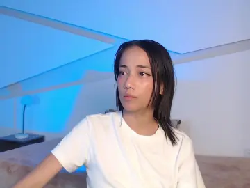 Hotlittlekitty1  live sex cam