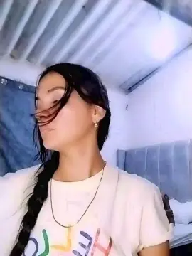MEGAN_X0  live sex cam