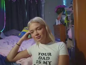 WakeWakee  live sex cam