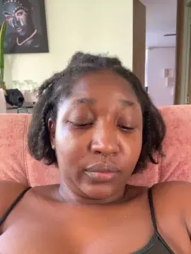 Liaebony82  live sex cam
