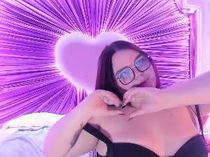 Lushie_love  live sex cam