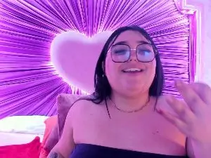 Lushie_love  live sex cam