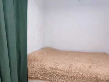 Bellbely96  live sex cam