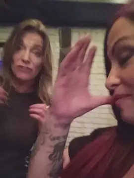 Fuxkmesuckmecum  live sex cam