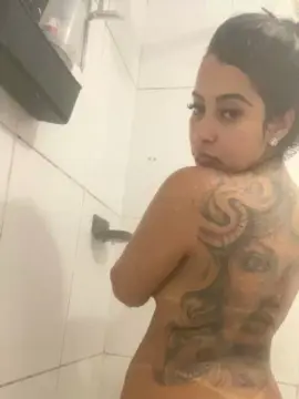 Iivyy  live sex cam