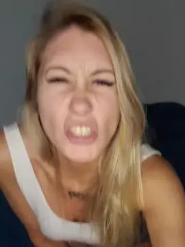 Sonrisadeangel  live sex cam