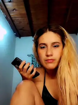 Lunahot  live sex cam