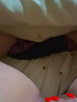 Luana800  live sex cam