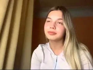 BobbyeGombert  live sex cam