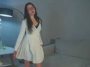 DinaDuffy  live sex cam