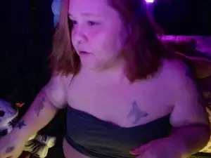 PeachyNessa  live sex cam