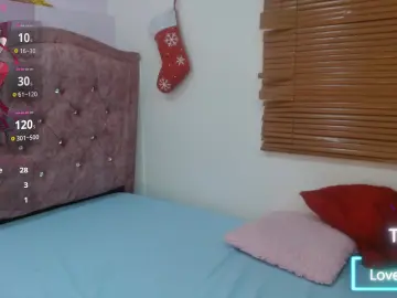 Hills_Mia  live sex cam