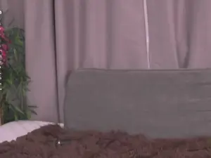 AveryGillooly  live sex cam