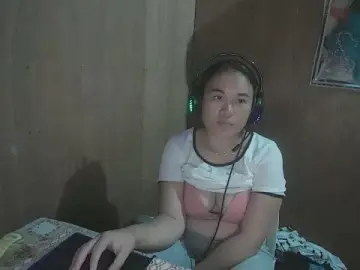 Bouncy_boobies  live sex cam