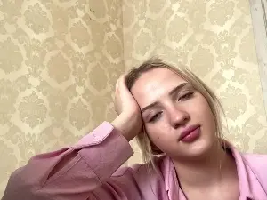 ClaritaFarlee  live sex cam