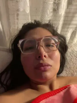 Hornymami222  live sex cam
