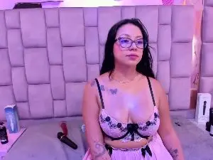Slut_anal_  live sex cam