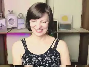 AngelinaLess_  live sex cam