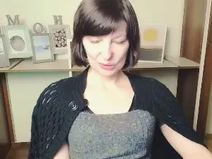 AngelinaLess_  live sex cam