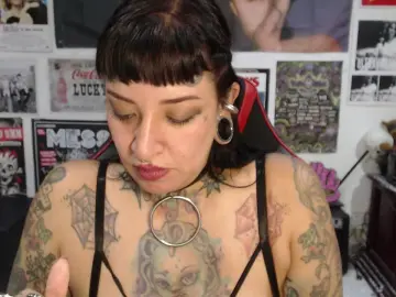 Rolandia_666  live sex cam