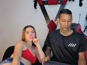 Hana_and_Zeta  live sex cam