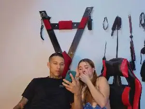 Hana_and_Zeta  live sex cam