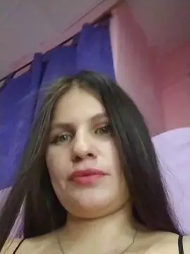 Luna_gar22  live sex cam