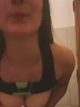Pperiita  live sex cam