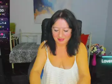 Julia_Dean  live sex cam