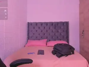 LunaRossie  live sex cam