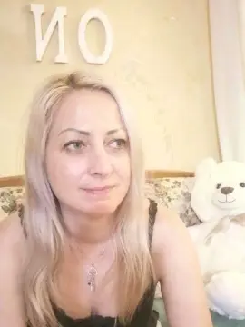 Piedisexy81  live sex cam