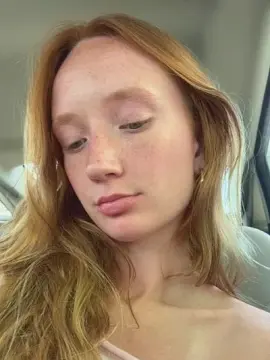 Littlee_redd  live sex cam